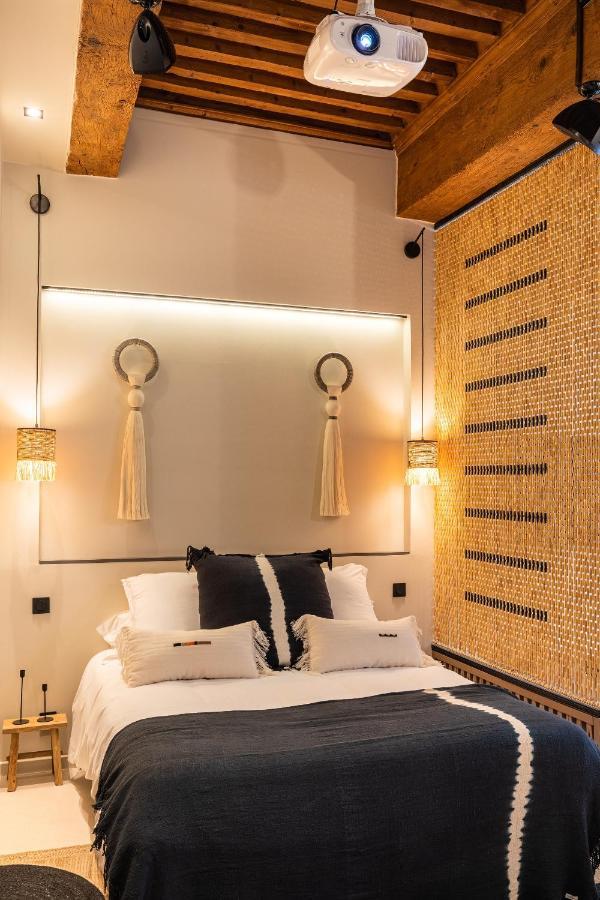 Host Inn Le Lumiere Spa & Cinema Lyon Exterior photo